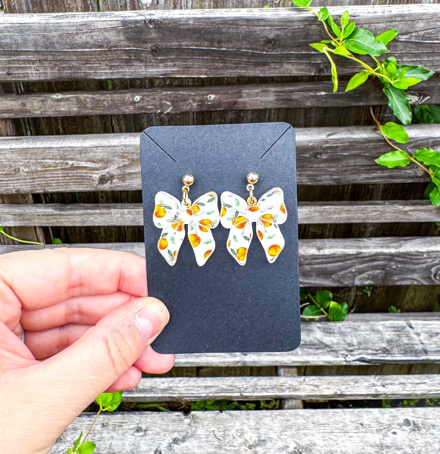 Bow-tiful Dangles: Summer Oranges