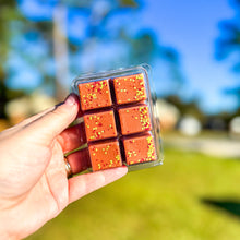 Load image into Gallery viewer, Snickerdoodle Fluff Wax
