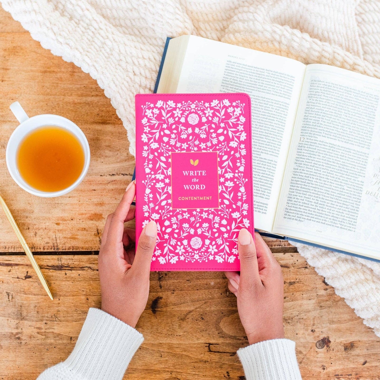 Write The Word® Journal | Cultivate Contentment (Linen)